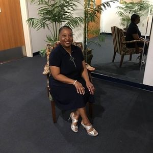 Meet your Posher, Leslie